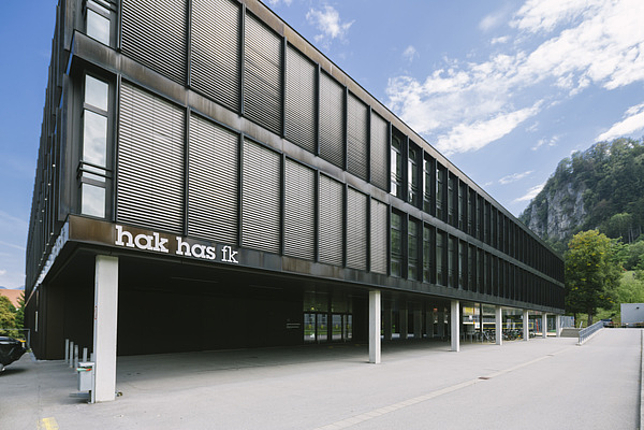 Eine Ansicht der Handelsakademie und der Handelsschule in Feldkirch
