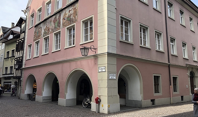 Das Gebäude der Schlossergasse 1 von außen
