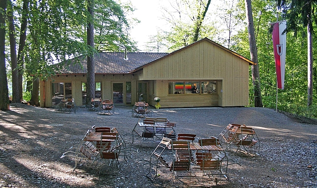 Betriebsgebäude im Wildpark von außen